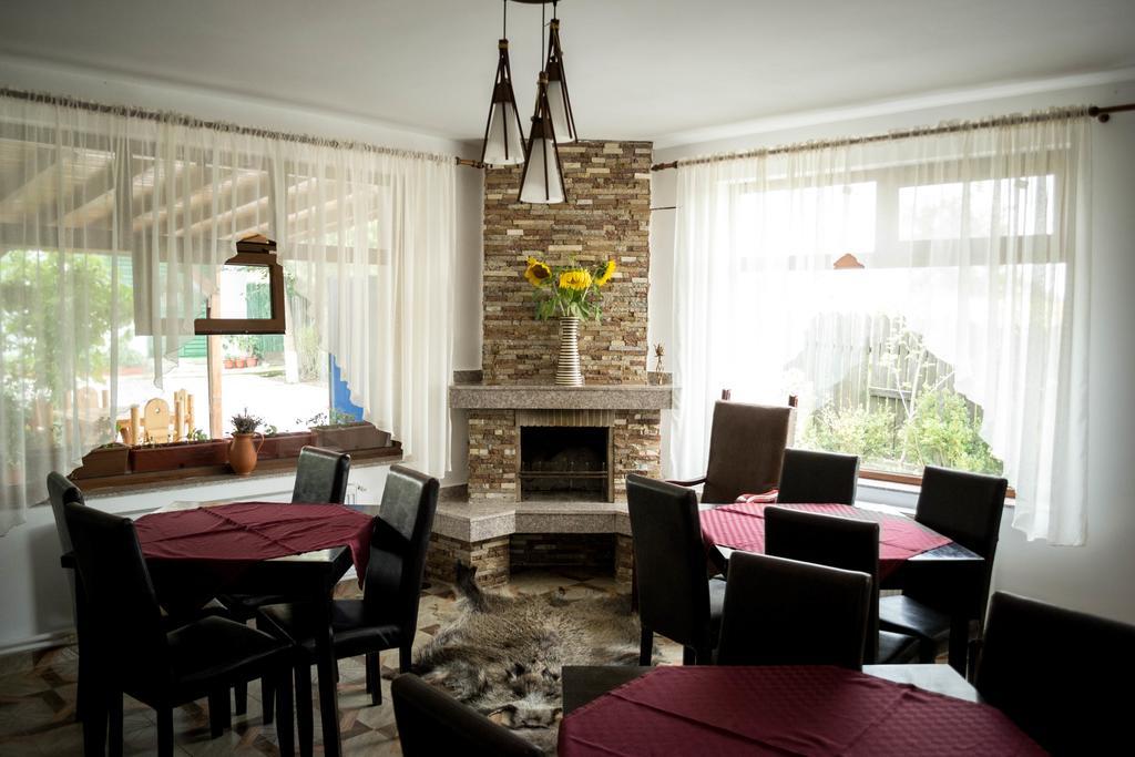 Casa Diana Hotel Comana Eksteriør billede