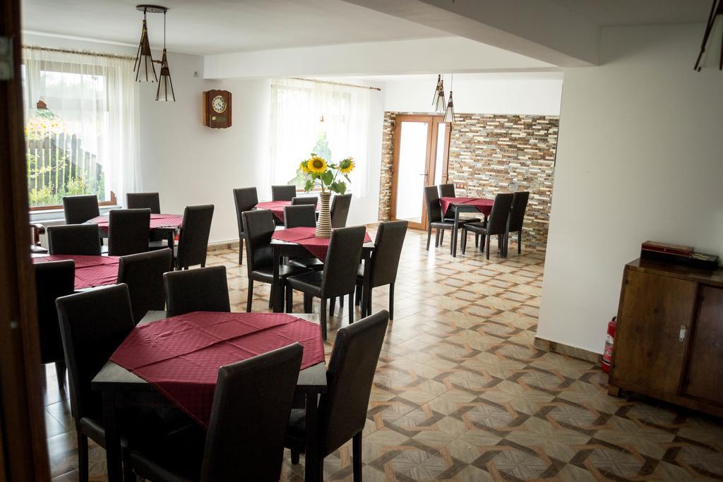 Casa Diana Hotel Comana Eksteriør billede